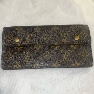 Louis Vuitton - Wallet With D Ring - Snap Need Tighten